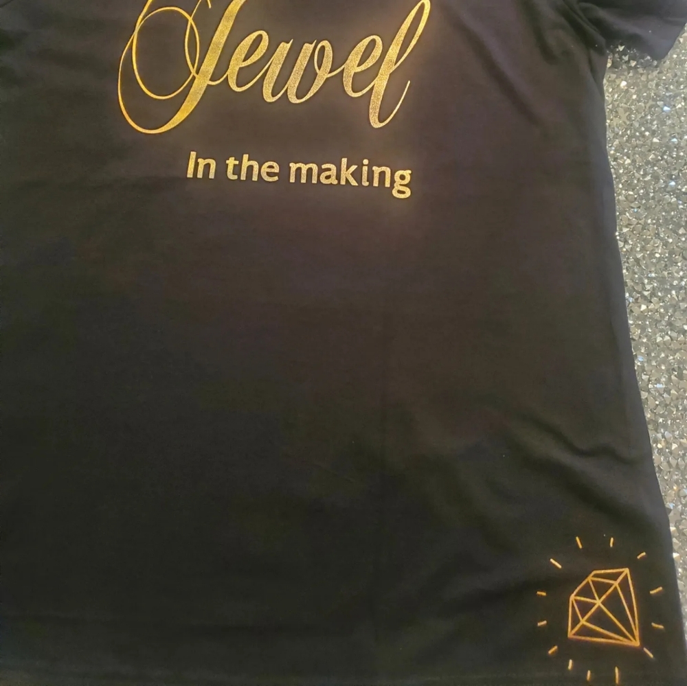 Tee shirts
